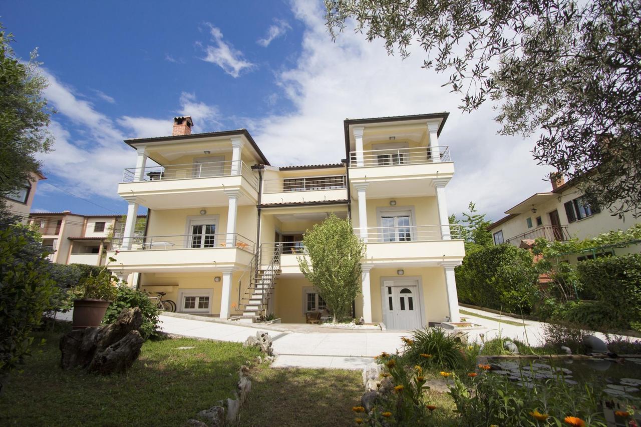 רוביני Apartments Rajci מראה חיצוני תמונה