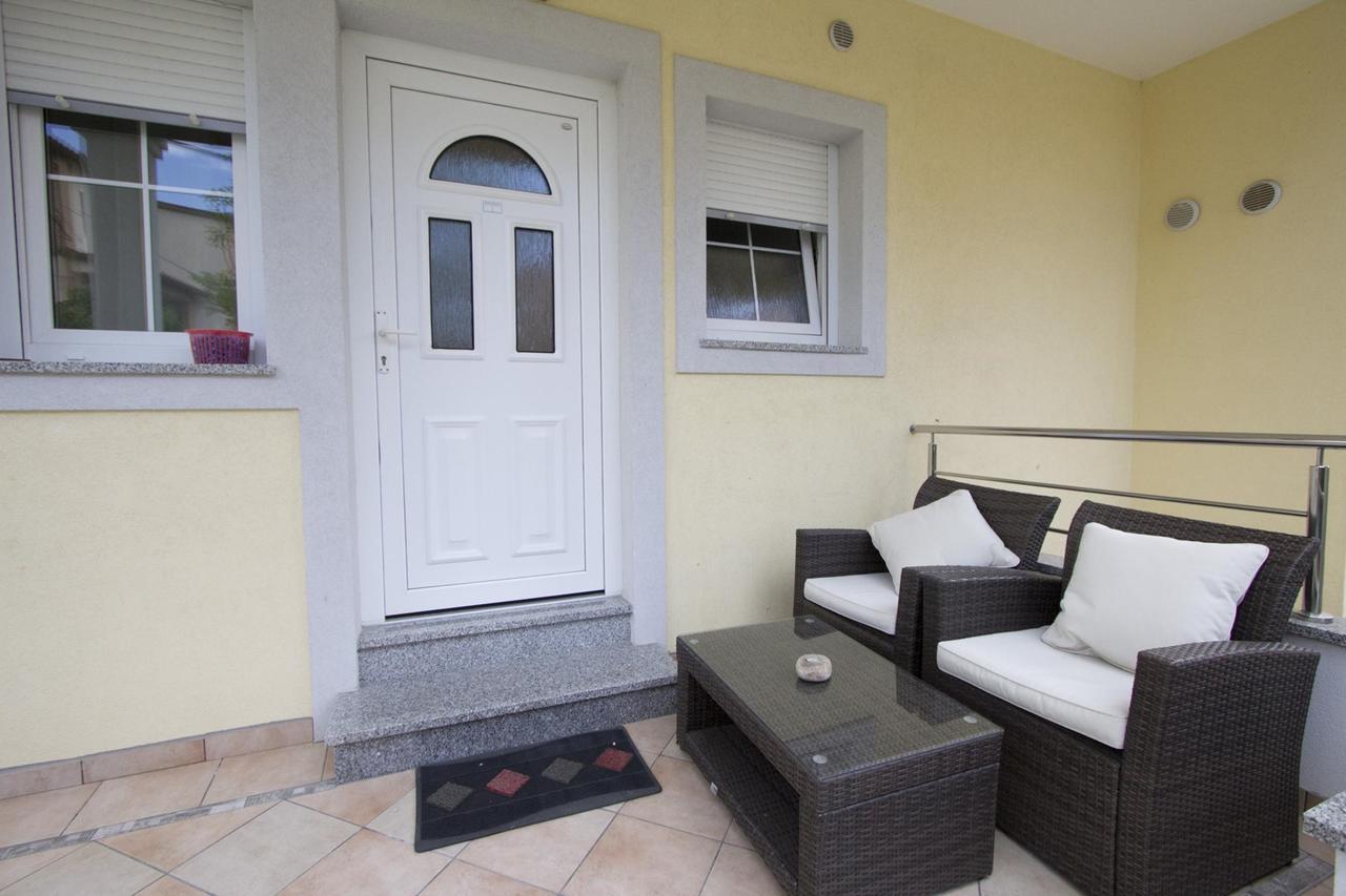 רוביני Apartments Rajci מראה חיצוני תמונה