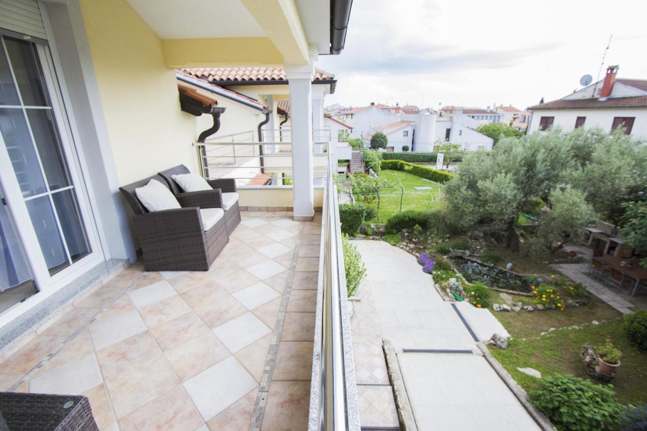 רוביני Apartments Rajci מראה חיצוני תמונה