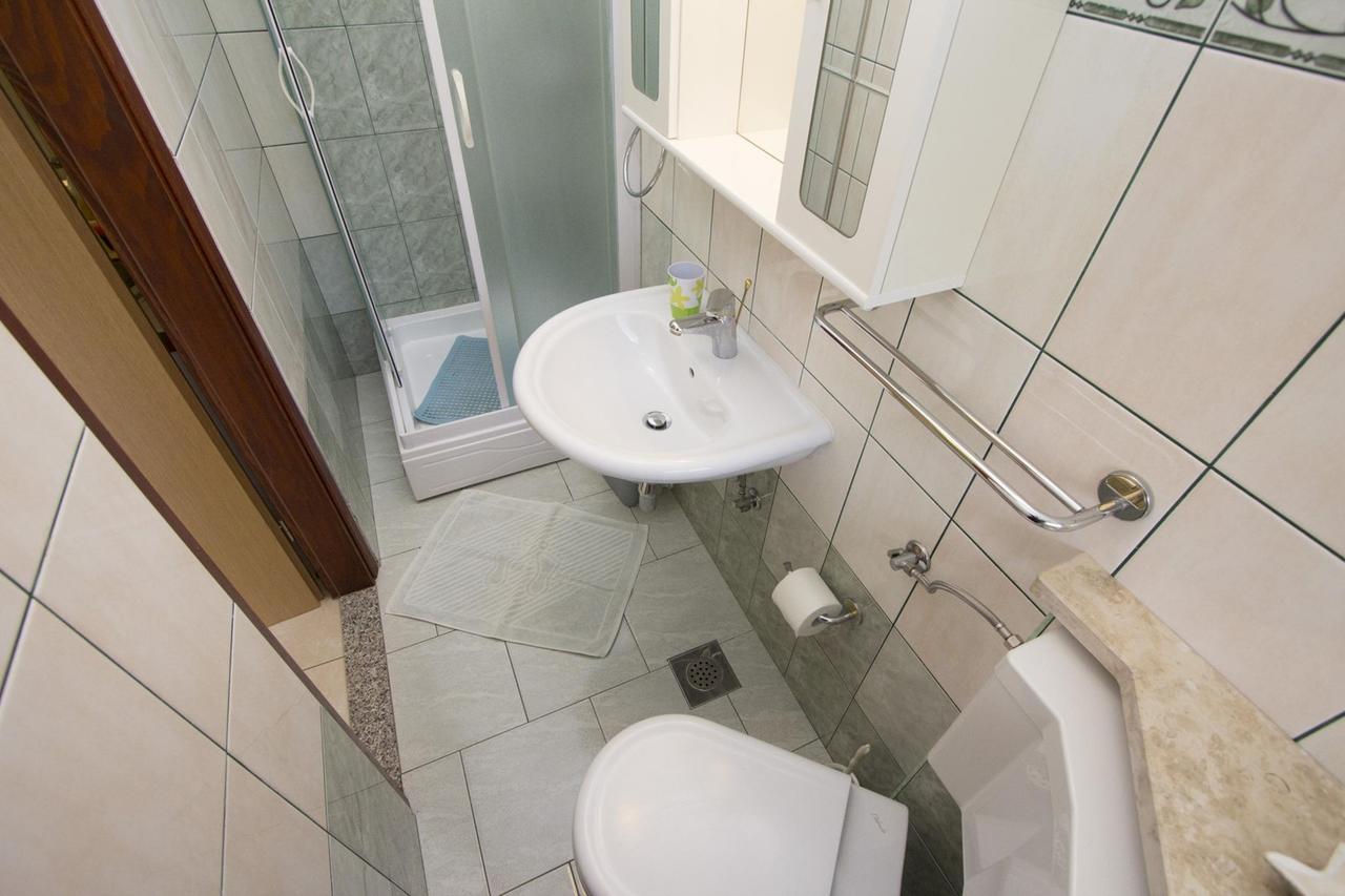 רוביני Apartments Rajci מראה חיצוני תמונה