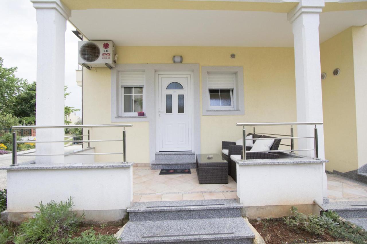 רוביני Apartments Rajci מראה חיצוני תמונה
