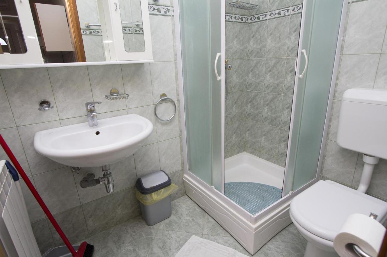 רוביני Apartments Rajci מראה חיצוני תמונה