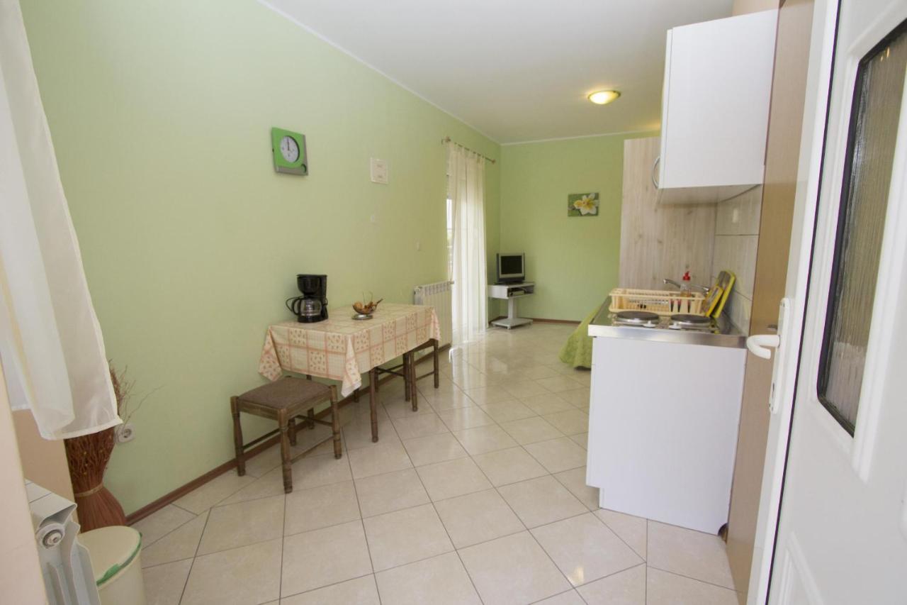 רוביני Apartments Rajci מראה חיצוני תמונה