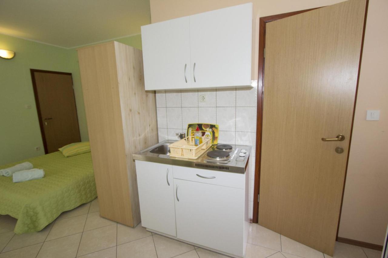רוביני Apartments Rajci מראה חיצוני תמונה