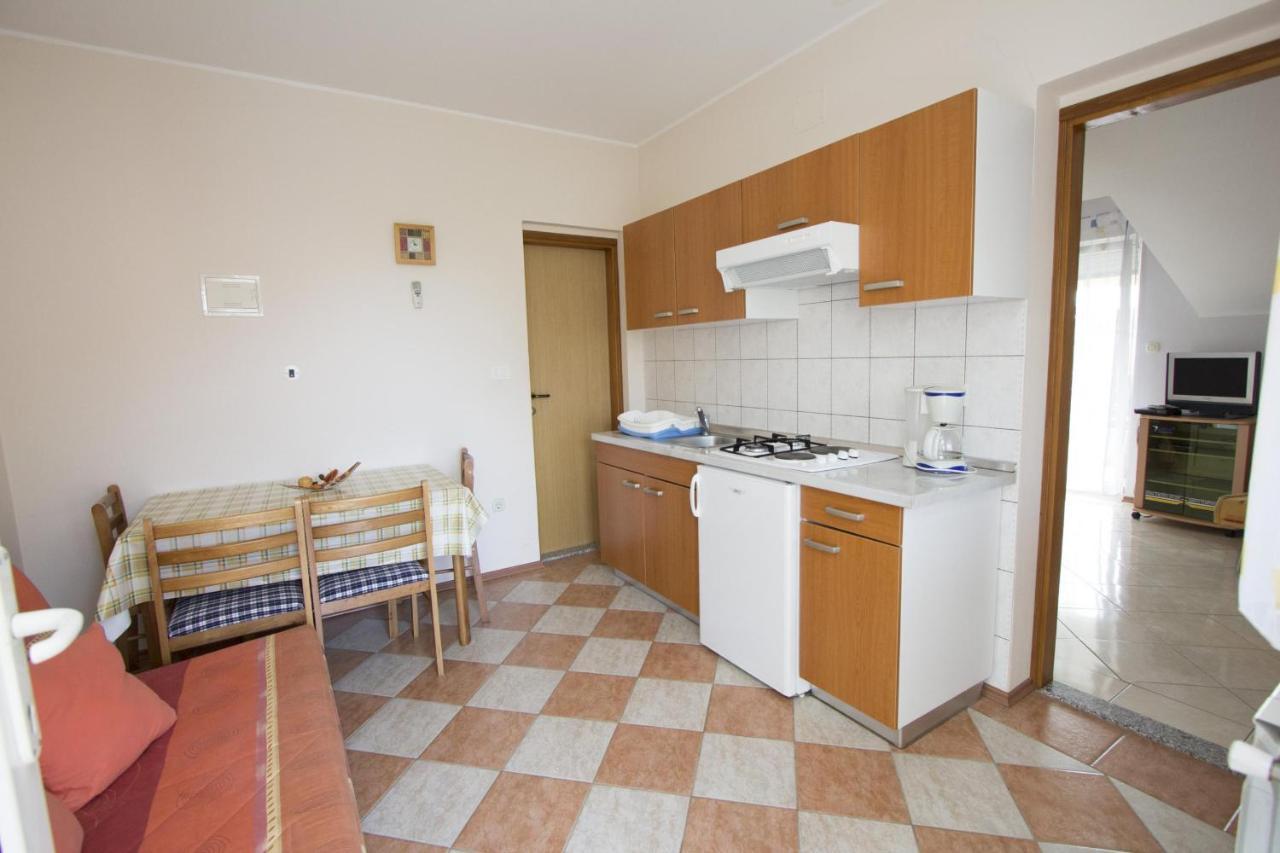 רוביני Apartments Rajci מראה חיצוני תמונה
